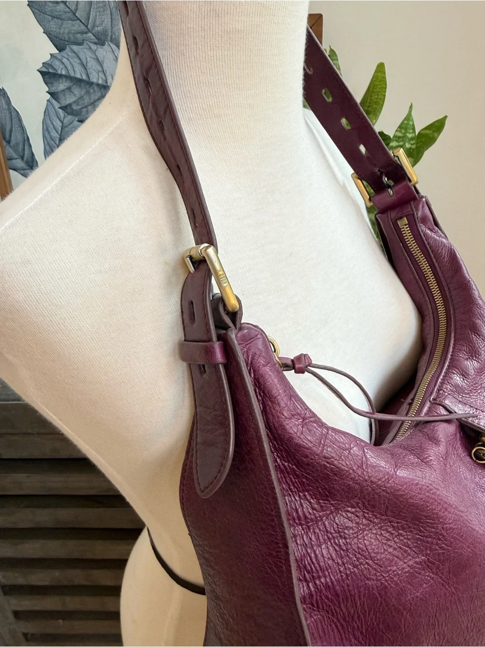 Hobo International Marley Shoulder Bag Berry Burgundy Leather Hobo Purse - Picture 3 of 16
